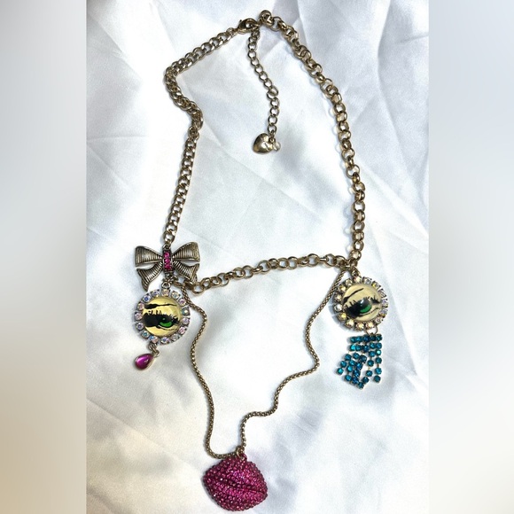 💋👁️BETSEY JOHNSON RARE VINTAGE“THE EYES HAVE IT” STATEMENT PIECE NECKLACE 💋👁️ - Picture 8 of 13